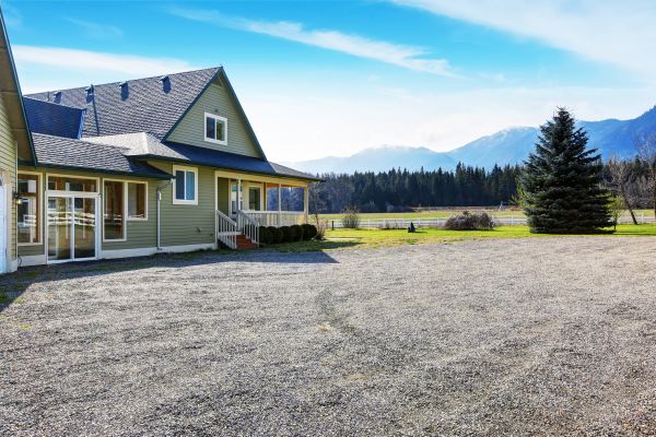 Driveway Gravel Leveling in Aurora