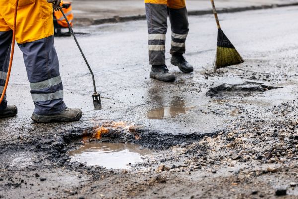 Cost of Gravel Pothole Repair in Aurora